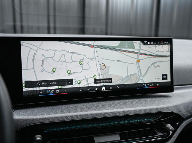 BMW 3-SERIE Touring 330e xDrive M-SPORT | FACELIFT | ACCU 19,5 kWh | ACTIVE CRUISE | ELEKTR. TREKHAAK | HIFI AUDIO | SHADOW LINE | CAMERA | FULL-LED | STUUR- EN STOELVERWARMING