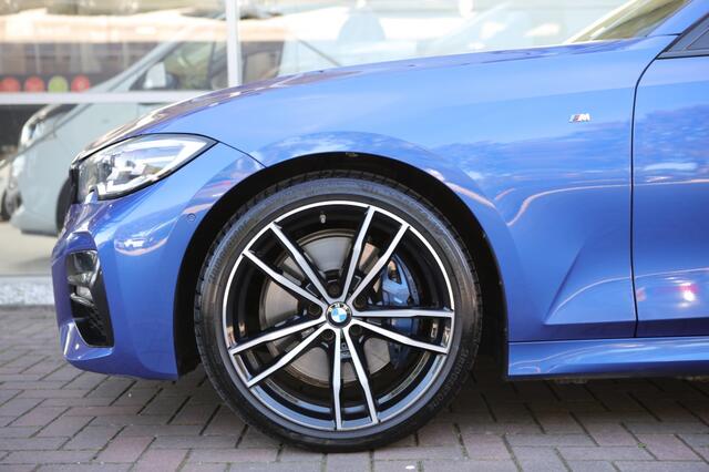 BMW 3-SERIE 330i M-Sport