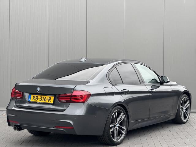 BMW 3-SERIE 320i M Sport High Executive | Leder | 19" | HiFi Audio | Virtual Cockpit | Camera