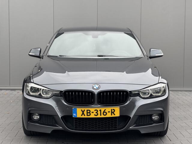 BMW 3-SERIE 320i M Sport High Executive | Leder | 19" | HiFi Audio | Virtual Cockpit | Camera