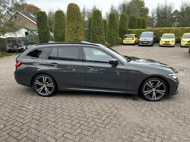 BMW 3-SERIE Touring 330i xDrive High Executive Pano
