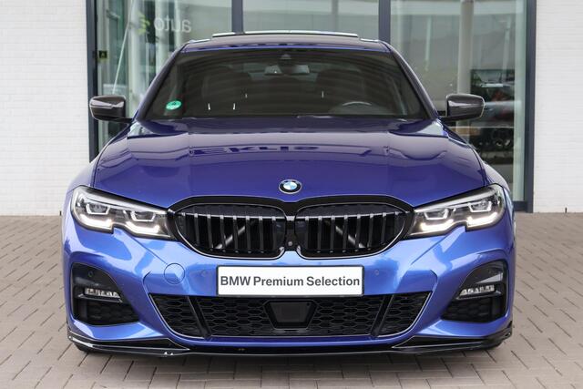 BMW 3-SERIE 330i High Executive Edition | M Sport | Harman Kardon | Panoramadak | Parking pack | Safety Pack