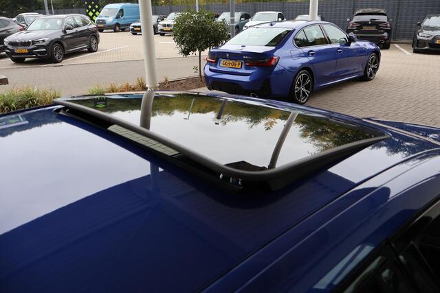 BMW 3-SERIE 330i High Executive Edition | M Sport | Harman Kardon | Panoramadak | Parking pack | Safety Pack