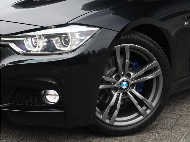 BMW 3-SERIE Touring 320i Centennial High Executive M Sport / Sportleder / HiFi