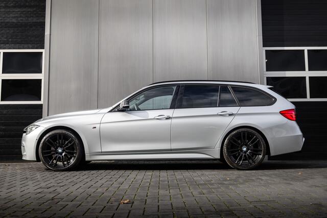 BMW 3-SERIE Touring 330i 252 pk Centennial High Executive M-Sportpakket / NL-Auto/ Pano-Dak/ Keyless/ Head-Up/ 360-Camera/ Sport-Stoelen/ Stoel.Verw/ Led-Xenon/ 19'' LMV