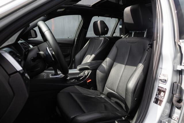 BMW 3-SERIE Touring 330i 252 pk Centennial High Executive M-Sportpakket / NL-Auto/ Pano-Dak/ Keyless/ Head-Up/ 360-Camera/ Sport-Stoelen/ Stoel.Verw/ Led-Xenon/ 19'' LMV