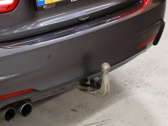 BMW 3-SERIE 330i Centennial Executive M Sport [GROOT NAVIGATIE, TREKHAAK, ALCANTARA SPORTSTOELEN, SPORTSTUUR, PDC V+A, BLUETOOTH, CLIMATE CONTROL, NIEUWSTAAT]