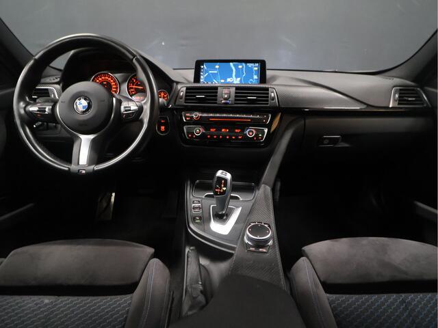 BMW 3-SERIE 330i Centennial Executive M Sport [GROOT NAVIGATIE, TREKHAAK, ALCANTARA SPORTSTOELEN, SPORTSTUUR, PDC V+A, BLUETOOTH, CLIMATE CONTROL, NIEUWSTAAT]