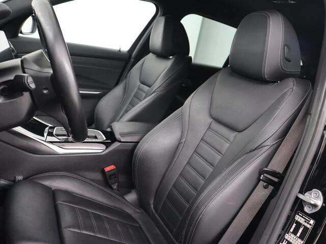 BMW 3-SERIE Touring 330e Business Edition Plus | Leder Bekleding | Carplay | Cruise Control | Navigatie | Laser LED koplampen | Stoelverwarming | LMV 18 |