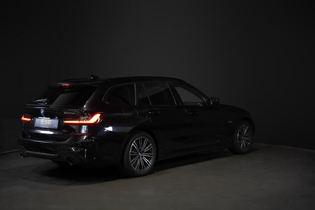 BMW 3-SERIE Touring 330e M-Sport | Pano | Trekhaak | 360 camera