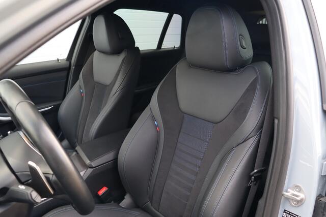 BMW 3-SERIE Touring 330i M-Sport | Adap. Cruise | Widescreen | Stoelverwarming | Camera | Climate Control | Navigatie | Carplay | 20''