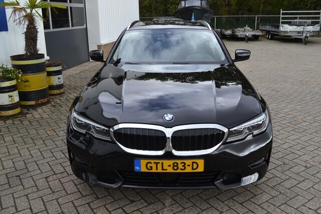 BMW 3-SERIE 330e High Executive