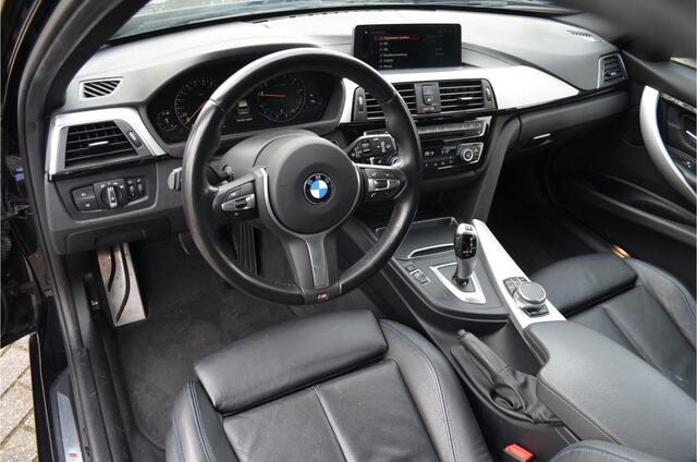 BMW 3-SERIE Touring 318i M Pakket Vol Leer St.verw. Elek. Achterklep Zwarte Raamlijsten Led Koplamp.
