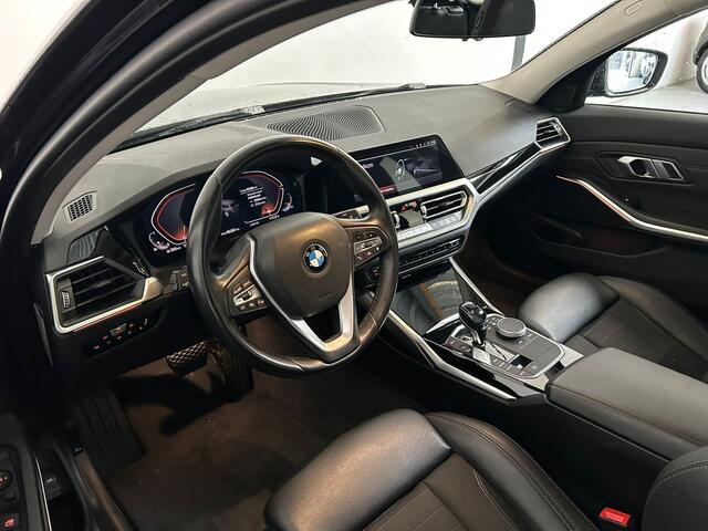 BMW 3-SERIE Touring 320i High Executive