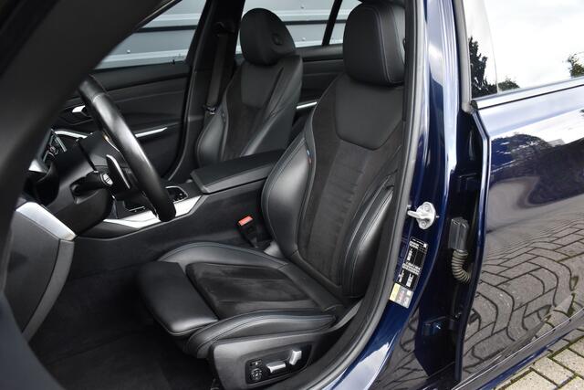 BMW 3-SERIE 330e M Sport Individual | Schuif/Kanteldak | ACC | Laser Light | Memory | Harman/Kardon | Camera |