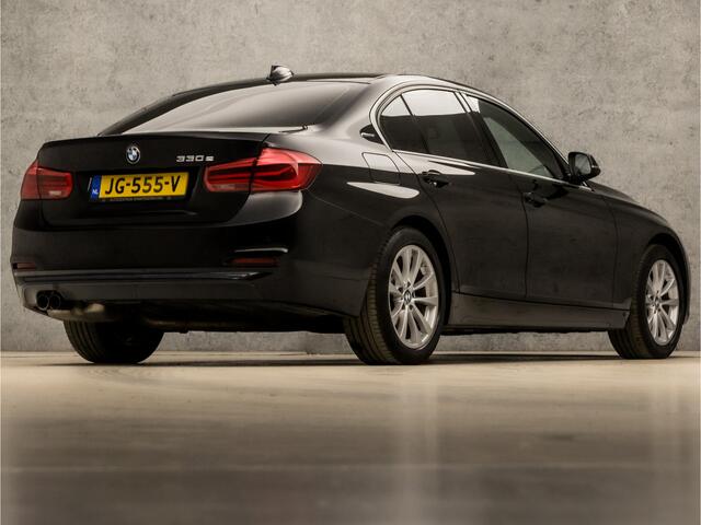 BMW 3-SERIE 330e Executive Sportline 252Pk Automaat (GROOT NAVI, CLIMATE, LEDEREN SPORTSTOELEN, PARKEERSENSOREN, LED KOPLAMPEN, CRUISE, NIEUWE APK, NIEUWSTAAT)