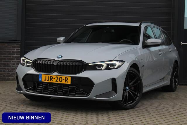 BMW 3-SERIE Touring 330e xDrive M Sport | Panorama Dak | HUD | Elektrisch Verstelbare Voorstoel