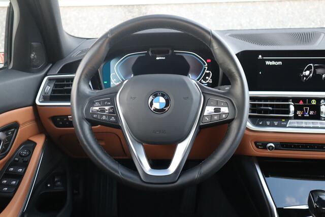 BMW 3-SERIE 330e High Executive Adaptieve cruise / 360 / Head-up / Harman Kardon / Dode hoek / Leder /