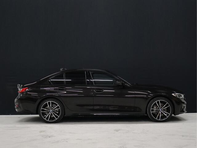 BMW 3-SERIE 330e eDrive Sport [SCHUIFKANTELDAK, PDC V+A, CAMERA 360, ADAPTIVE CRUISE CONTROL, LANE ASSIST, APPLE CARPLAY, ANDROID AUTO, STOELVERWARMING, SFEERVERLICHTING, NIEUWSTAAT]