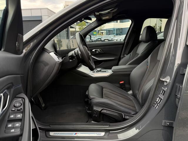 BMW 3-SERIE 320d xDrive M-SPORT ** LED, NAVI+, HALF-LEDER, HuD, ACC, 19-inch LMV, DRAVIT GRAU ** 1e EIG - UNFALLFREI - BMW GAR ** ** INFORMEER OOK NAAR ONZE AANTREKKELIJKE FINANCIAL-LEASE TARIEVEN **