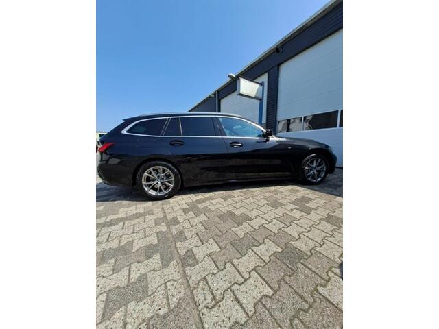 BMW 3-SERIE 330I HIGH EXE. ED.