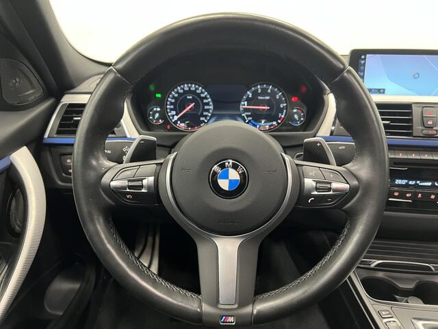 BMW 3-SERIE 330i M Sport Edition | NAVI | KEYLESS | STOELVERWARMING | CAMERA | CRUISE CONTROL |