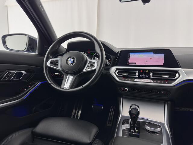 BMW 3-SERIE 320i High Executive M-Sportpack (INCL.BTW) *LEATHER-MICROFIBRE | FULL-LED | HEATED-SPORTSEATS | BLIND-SPOT | HIFI-SOUND | KEYLESS | NAVI-FULLMAP | ECC | PDC | CRUISE | 20''ALU*