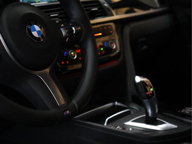 BMW 3-SERIE Touring 318i M-Sport [M SPORTSTUUR, GROOT NAVIGATIE, APPLE CARPLAY, PDC ACHTER, LED, TREKHAAK AFNEEMBAAR, CRUISE, CLIMATE, NIEUWSTAAT]