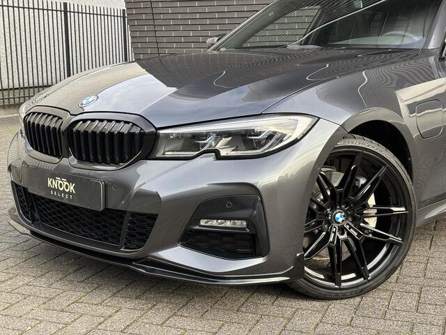BMW 3-SERIE Touring 330e M Sport / Panodak / Alcantara / Laser licht / 20"