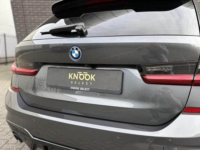 BMW 3-SERIE Touring 330e M Sport / Panodak / Alcantara / Laser licht / 20"