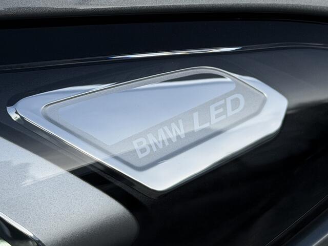 BMW 3-SERIE Touring 320e M sport Pano-Dak | Trekhaak | Adapt. Cruise | Stoelverw. |