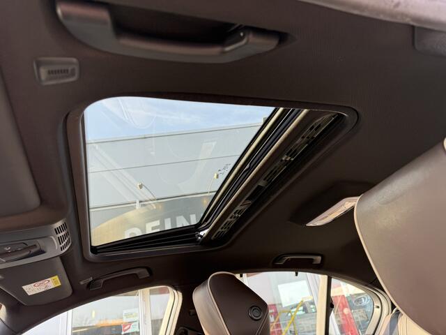 BMW 3-SERIE 330e Centennial High Executive Leder comf.intr, Sunroof, Navigatie, LED verl, etc..