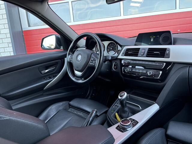 BMW 3-SERIE Touring 316d Executive TREKHAAK / FULL LED / SPORTSTOEL / LEDER / NAVI / AIRCO / PDC / BLUETOOTH / CRUISE