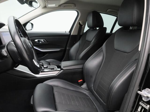 BMW 3-SERIE 320i Automaat High Executive | SHADOW | NAVI | STOELVERWARMING