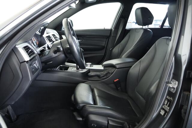 BMW 3-SERIE Touring 320i M-Sport 184pk / LED / Leder / CarPlay / Navi / 4S band