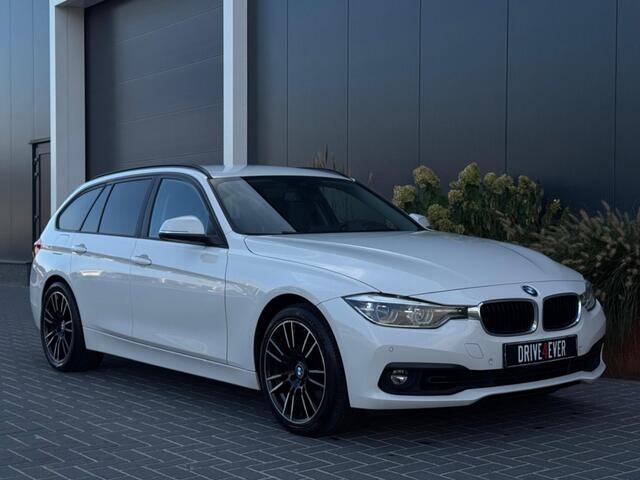BMW 3-SERIE 318i Executive M19 NAVI PDC ELEK PAKKET SPORTVELGEN LED