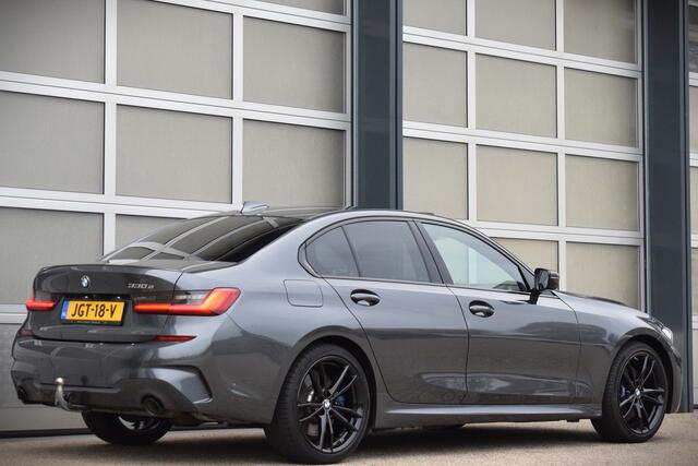BMW 3-SERIE 330e High Executive M-Sport | Dakje | HUD | Trekhaak | Bomvol