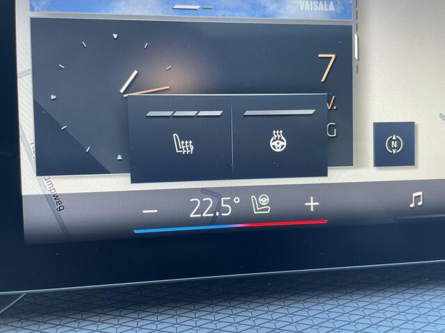 BMW 3-SERIE 330e M Sport Edition / Fabrieksgarantie t/m 6-2028 / Elektrische Trekhaak (1500 KG) / Adaptieve Cruise Control / Stoel-/Stuurverwarming / Achteruitrijcamera / Sportstoelen / Apple Carplay/Android auto / Schuif-/kanteldak /