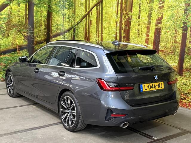 BMW 3-SERIE Touring 318i High Executive Edition Sport Line Automaat Panodak Head Up Leder LED Elek. Klep Camera