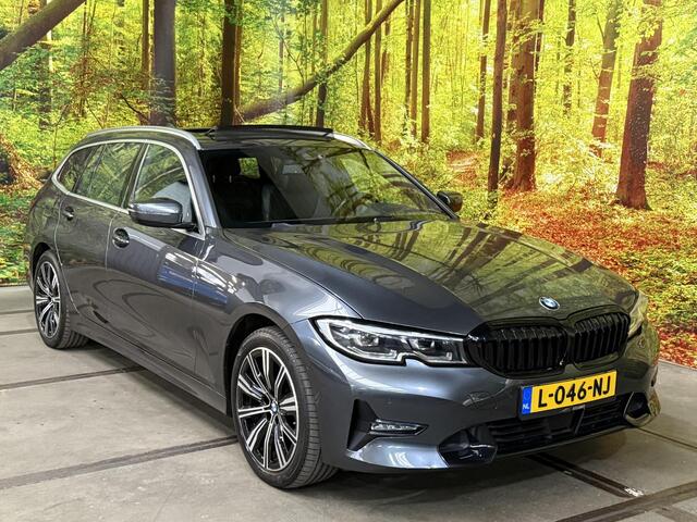 BMW 3-SERIE Touring 318i High Executive Edition Sport Line Automaat Panodak Head Up Leder LED Elek. Klep Camera