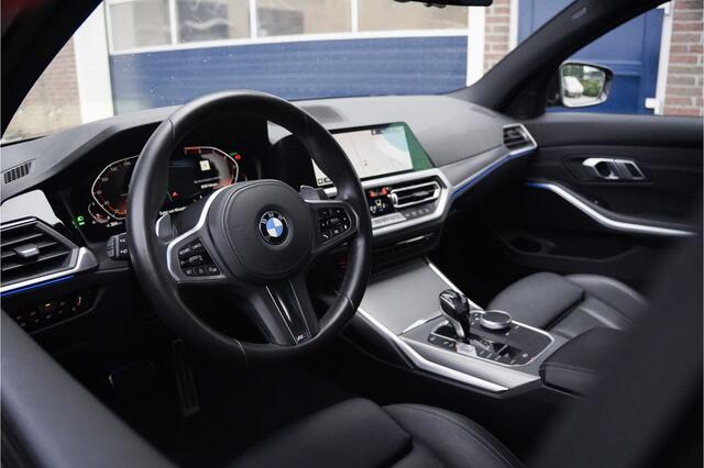 BMW 3-SERIE 318i High Executive M-Sport, LEDER, NAP, M-PERFORMANCE