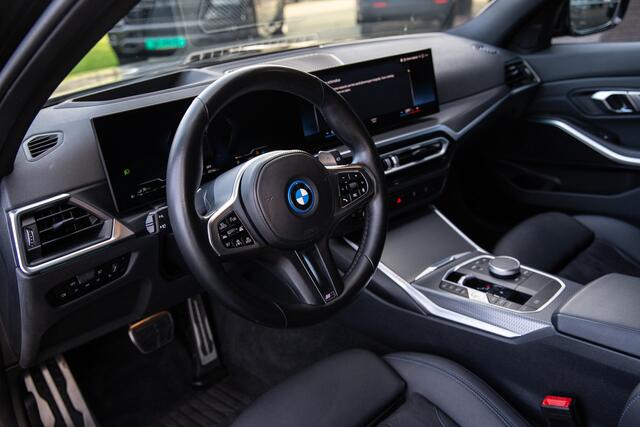 BMW 3-SERIE Touring 320e M-Sport , Adap. cruise, Head-up display, 360°camera,