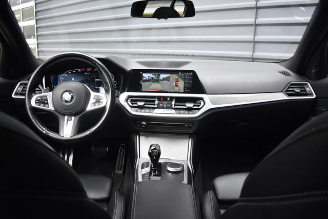 BMW 3-SERIE 330e M Sport Individual | Pano | Laser | ACC | Head-Up | Memory Seats | 19'' Wielen |
