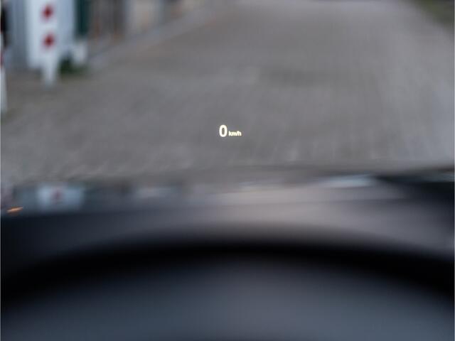 BMW 3-SERIE Touring 318d High Exe M-Sport PANO HUD SHADQW LINE CAMERA LEDER 18 INCH LED