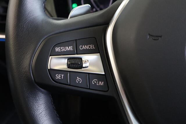 BMW 3-SERIE Sedan 330e xDrive High Executive Sport-Line / Schuif-kantel dak