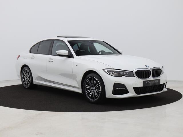 BMW 3-SERIE 320e M-Sport | PANO | CAMERA | MEMORY | STOELVERWARMING | TREKHAAK