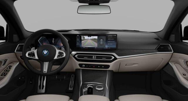 BMW 3-SERIE 330e M-Sport | Laser | Pano | HUD | Harman Kardon | Park Pakket | Trekhaak