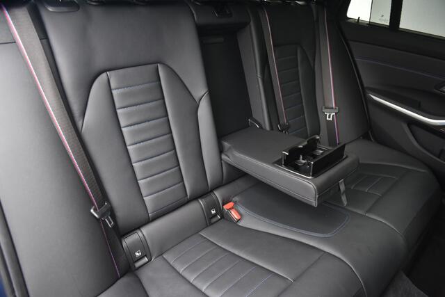 BMW 3-SERIE Touring 330e xDrive | High Executive | M Sport | Panoramadak | Trekhaak