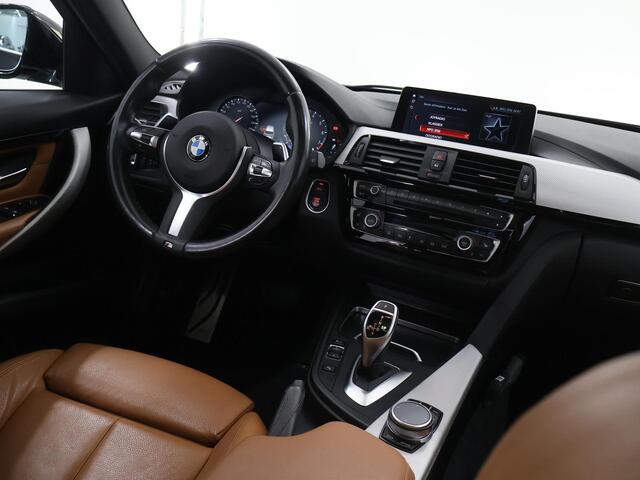 BMW 3-SERIE Touring 320i M Sport Edition | Panoramadak | Stoel/Stuurverwarming | Navigatie | Parkeersensoren | Elektr. Achterklep |