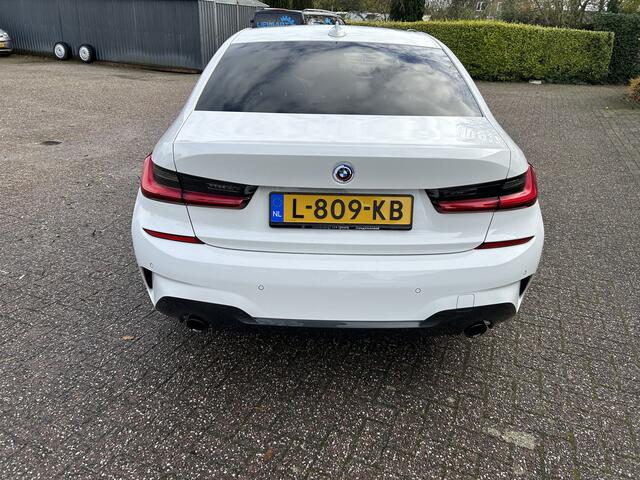 BMW 3-SERIE 320e Business Edition Plus